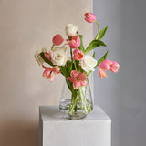 La Tulipe with Rose Bouquet